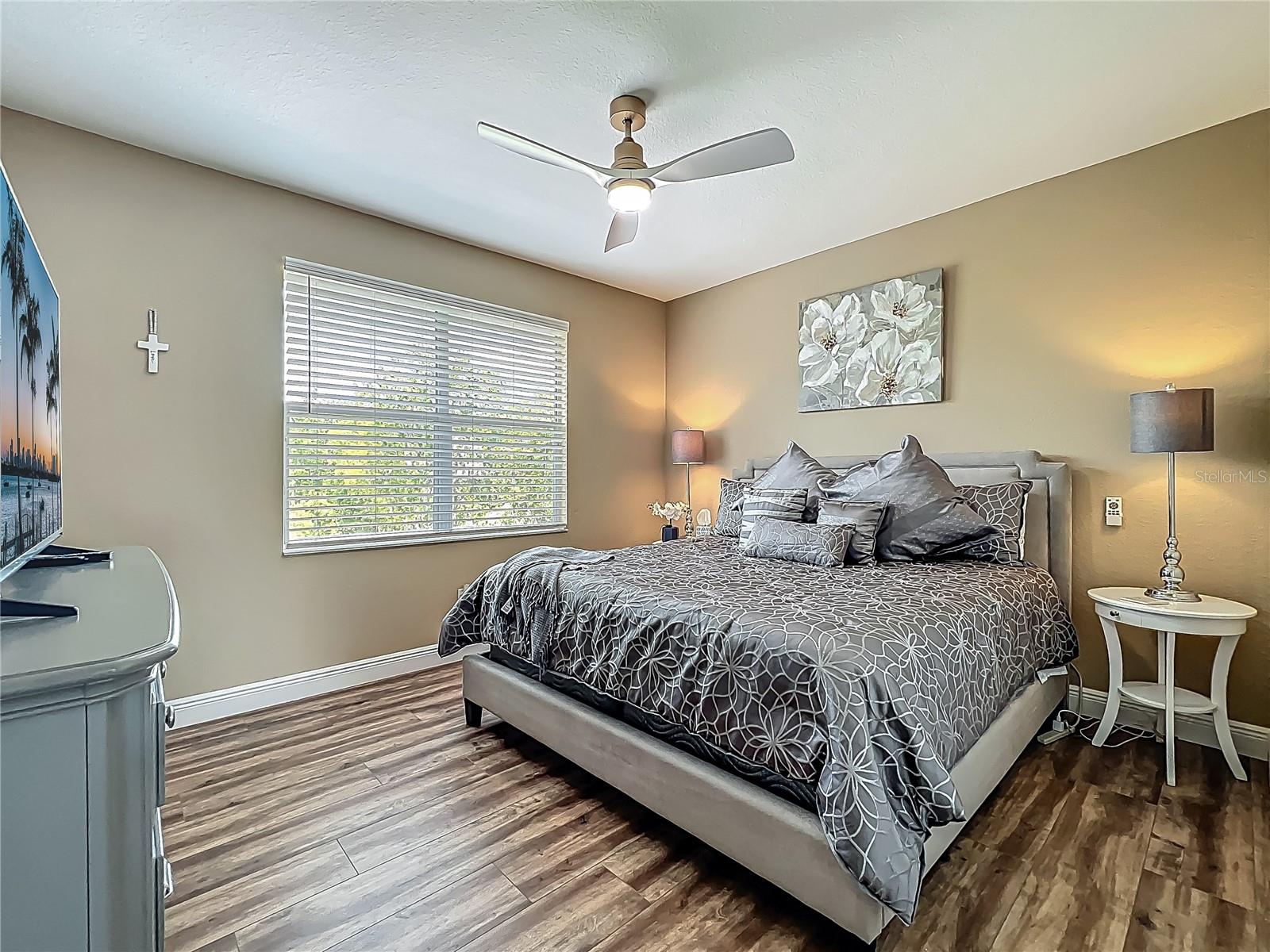 Image 43 of 95 For 3008 Sutton Woods Drive