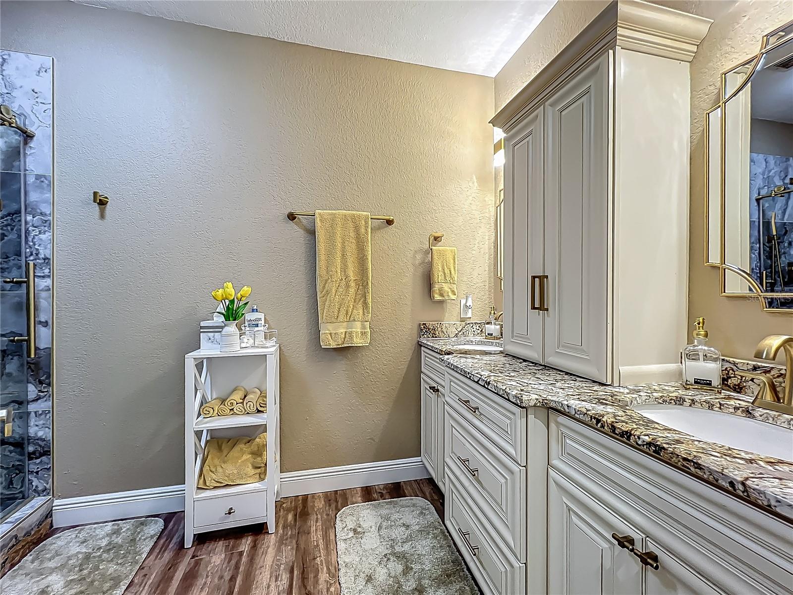 Image 47 of 95 For 3008 Sutton Woods Drive
