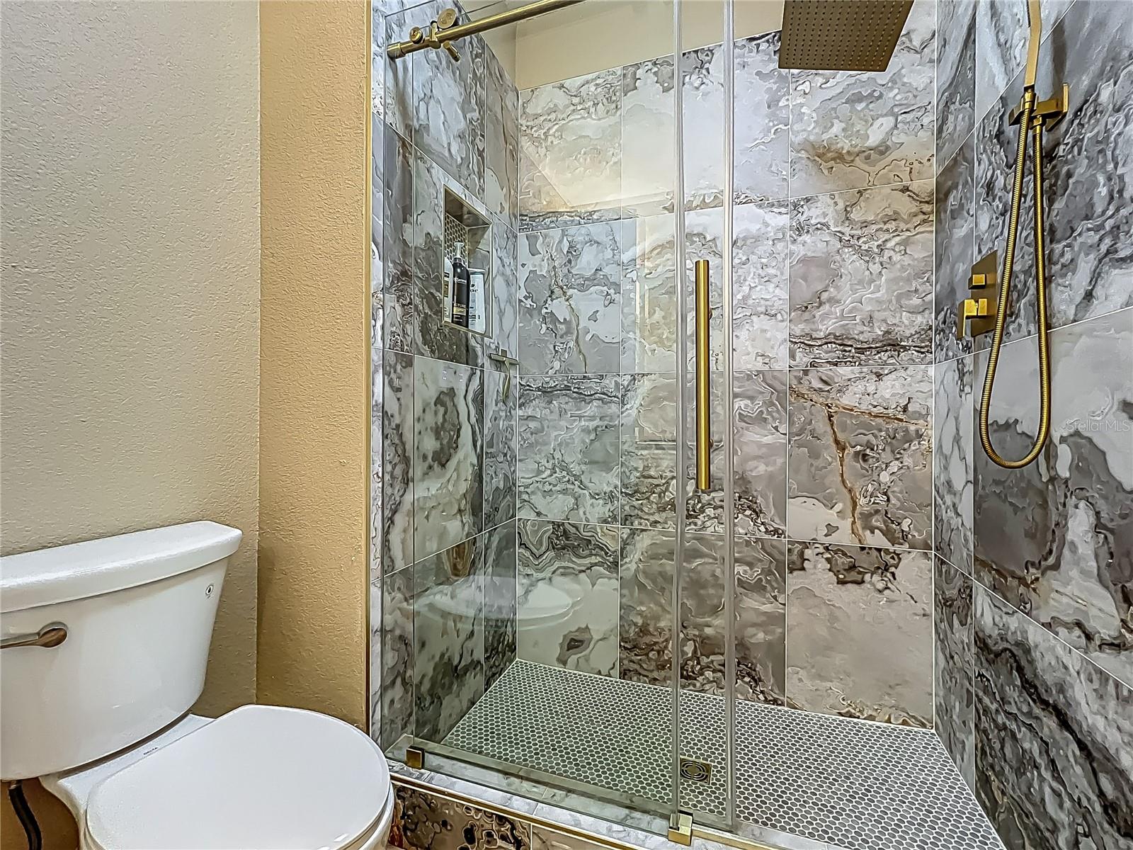 Image 48 of 95 For 3008 Sutton Woods Drive