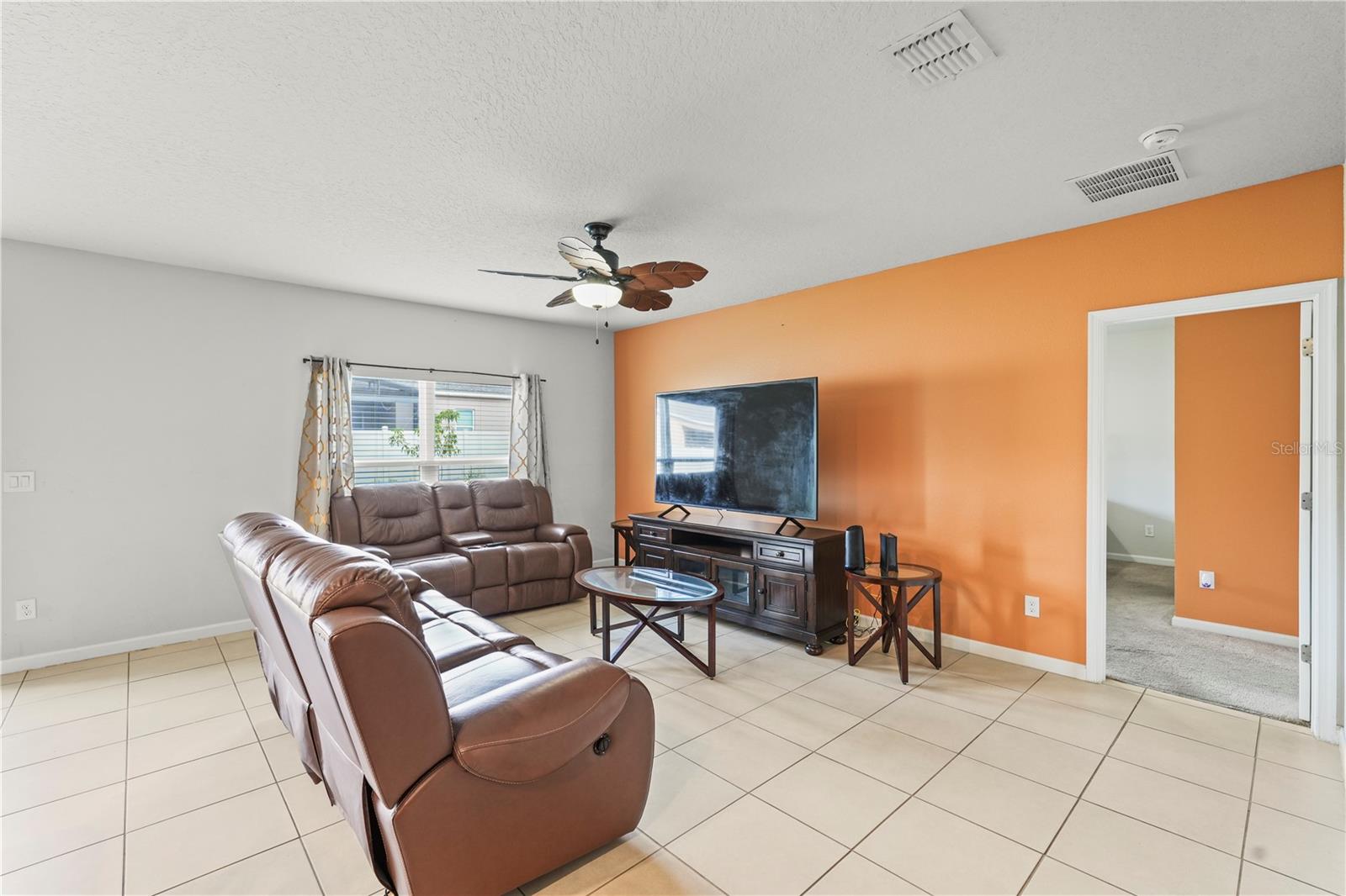 Image 12 of 41 For 714 Golden Elm Drive