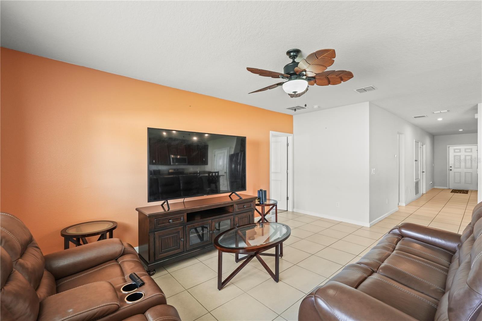 Image 14 of 41 For 714 Golden Elm Drive