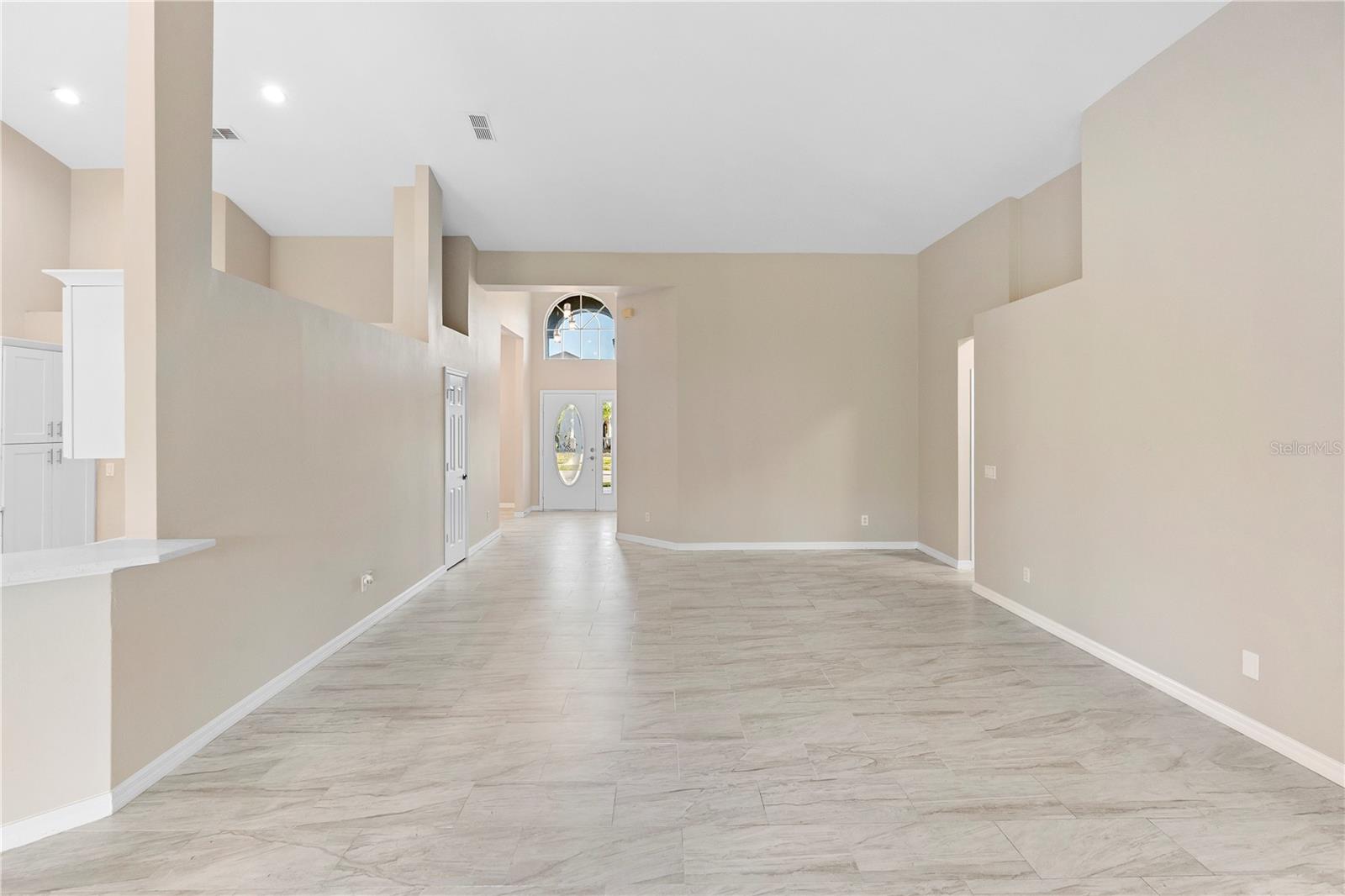 Image 13 of 44 For 9885 Montclair Circle Circle