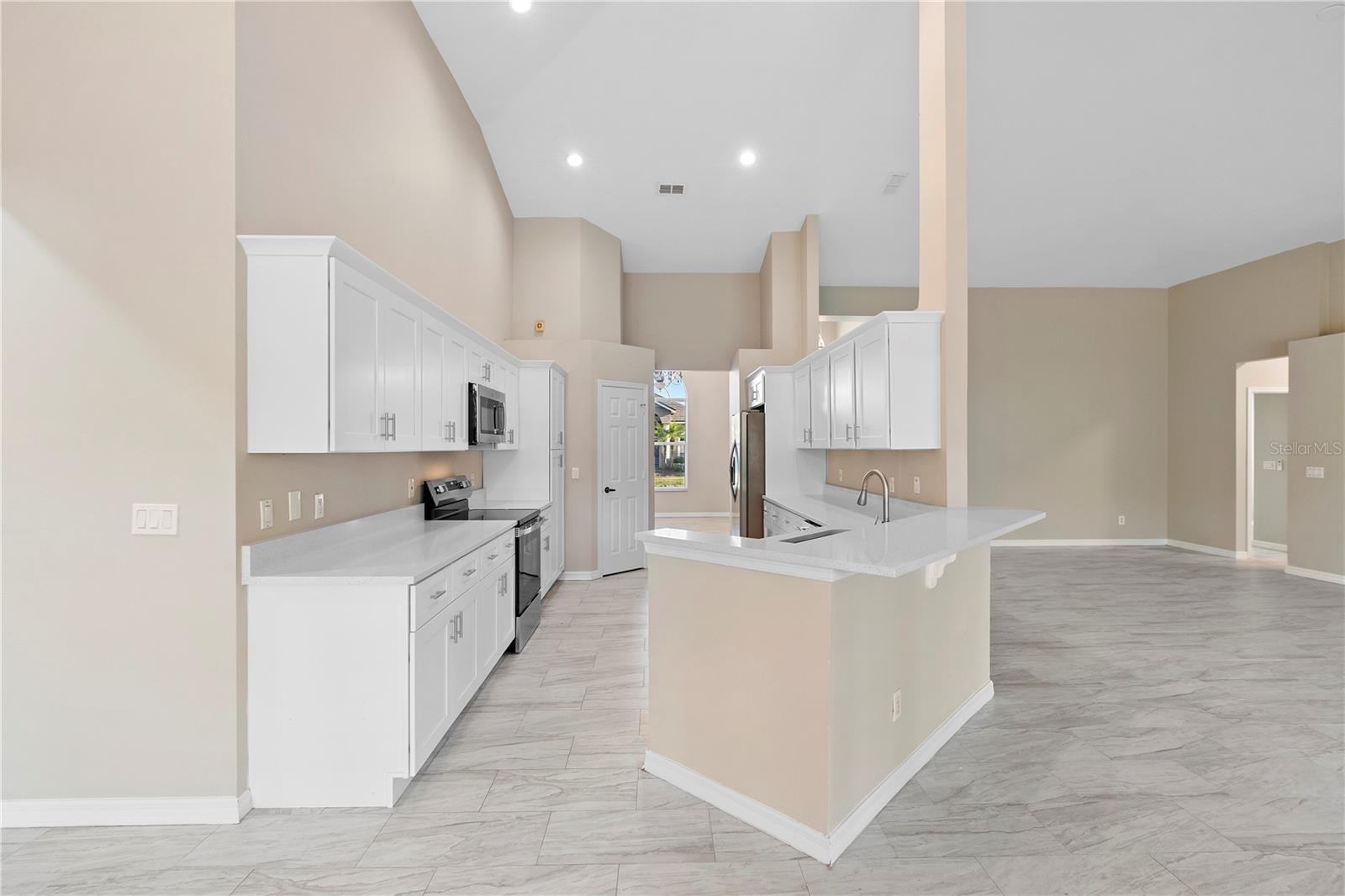 Image 17 of 44 For 9885 Montclair Circle Circle