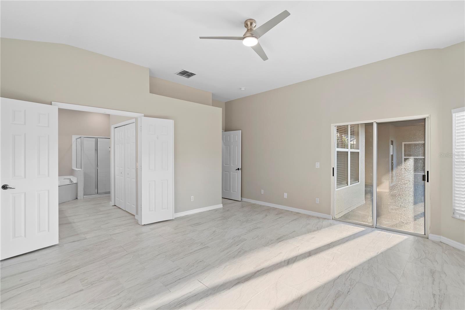 Image 18 of 44 For 9885 Montclair Circle Circle
