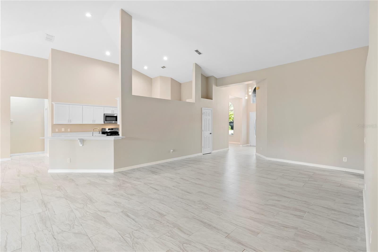 Image 31 of 44 For 9885 Montclair Circle Circle