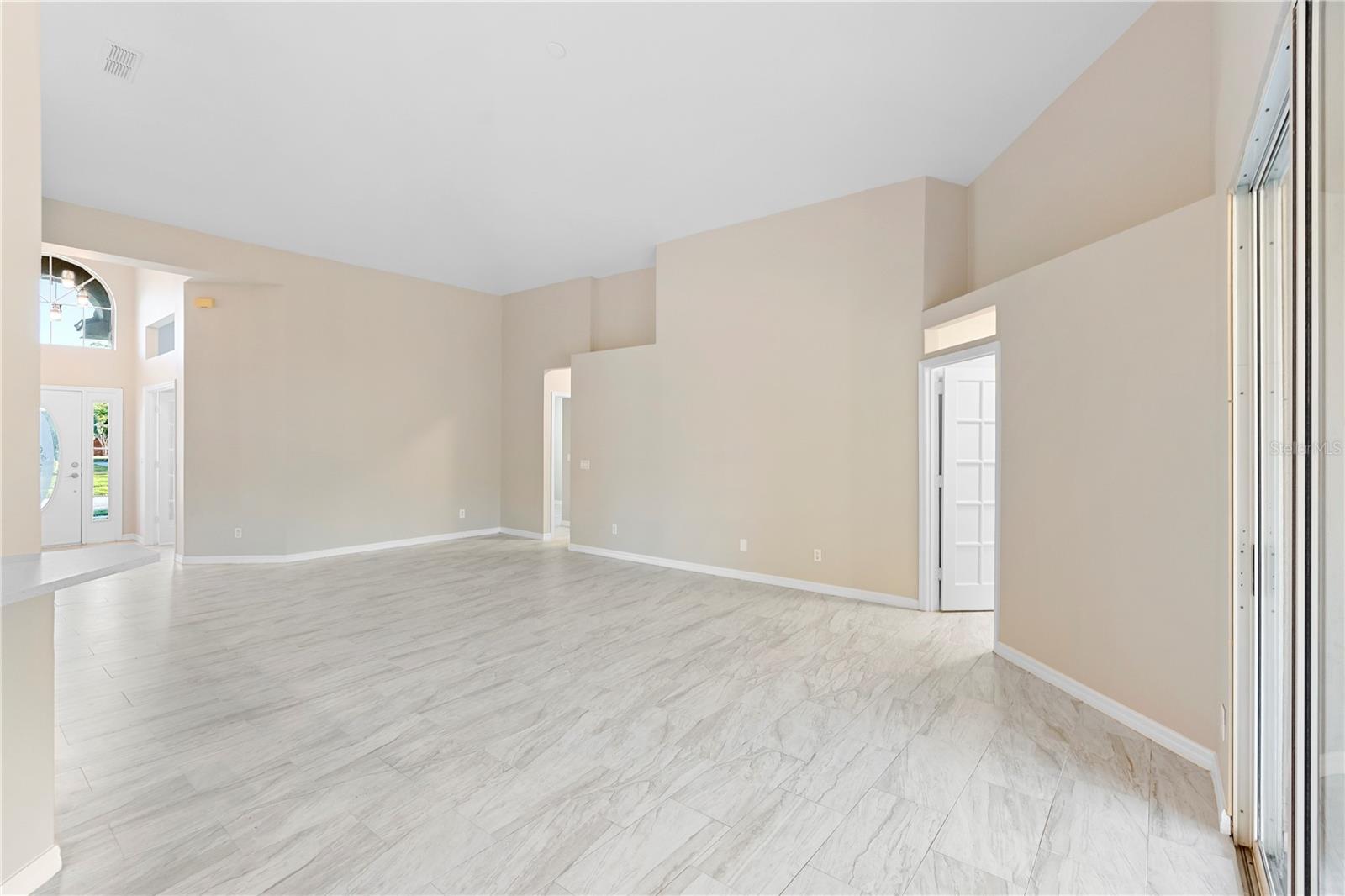 Image 33 of 44 For 9885 Montclair Circle Circle