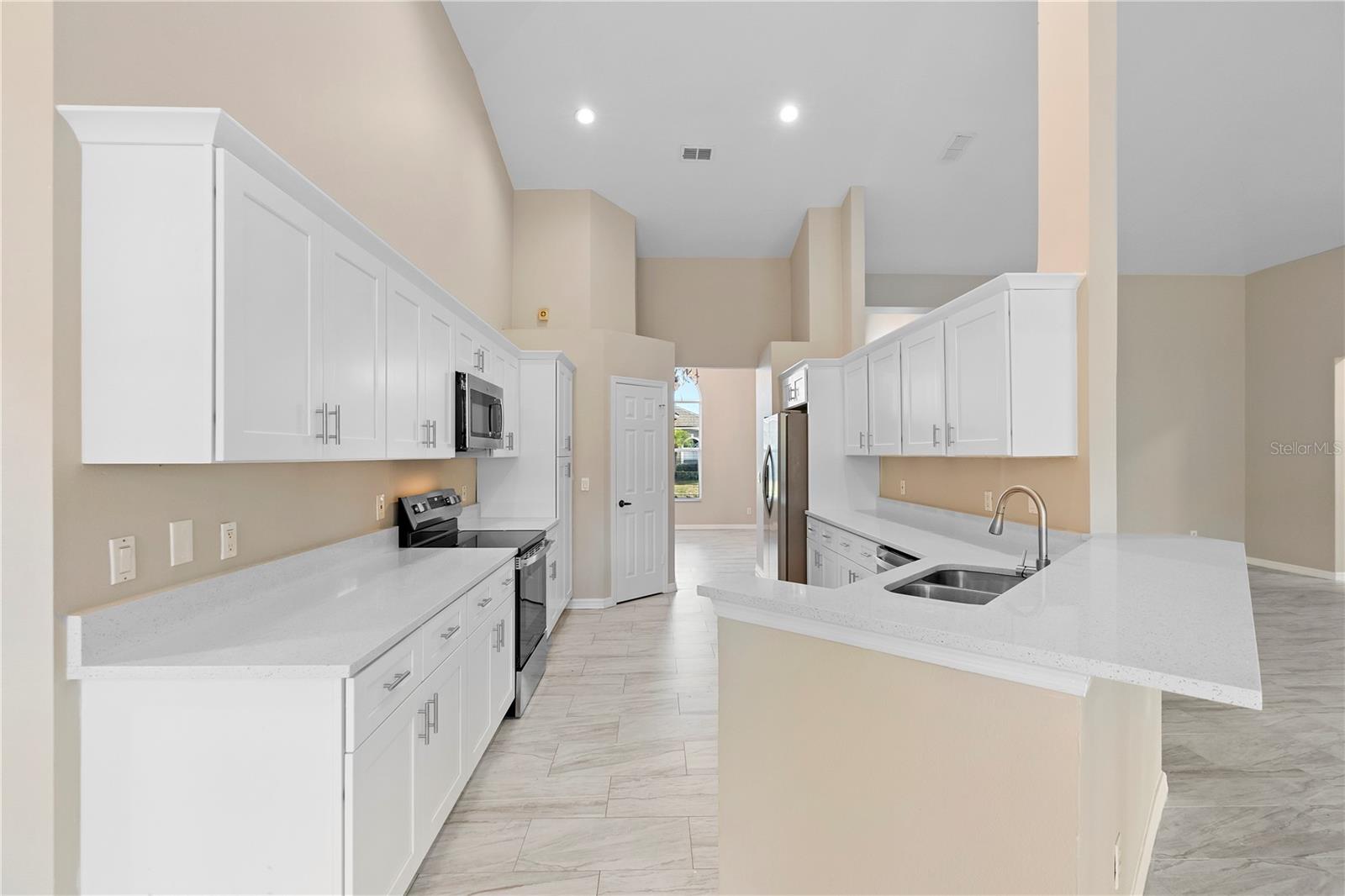 Image 37 of 44 For 9885 Montclair Circle Circle