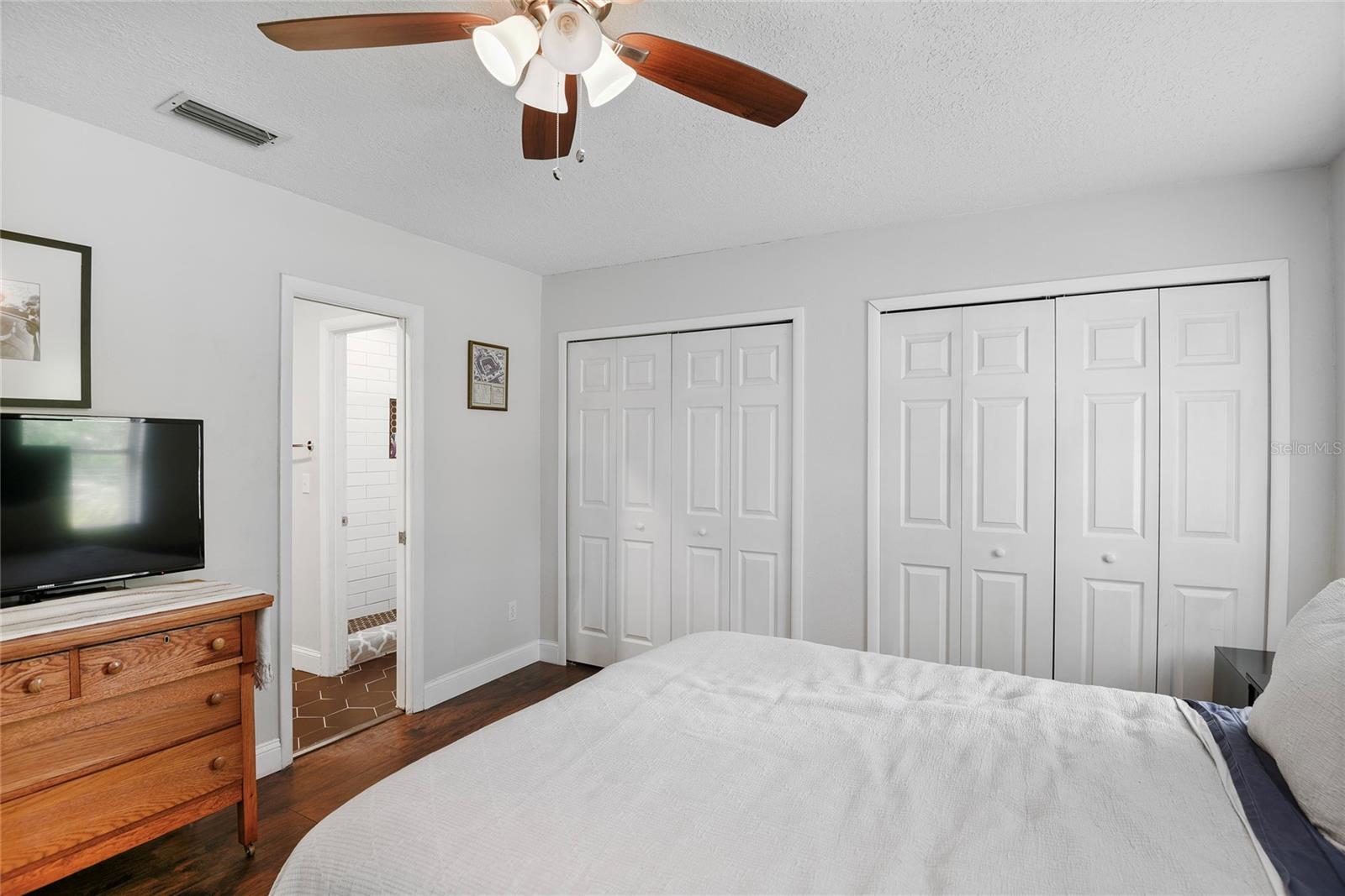 Image 15 of 16 For 1020 Grove Street 29