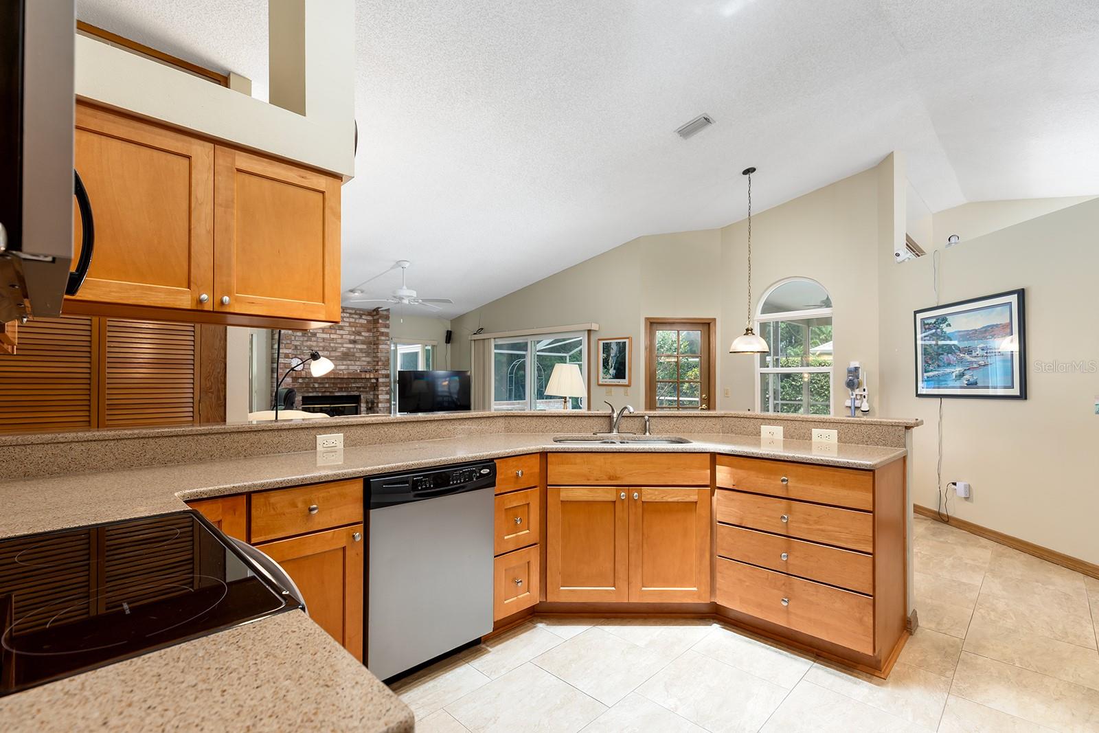 Image 15 of 48 For 812 Silverwood Drive