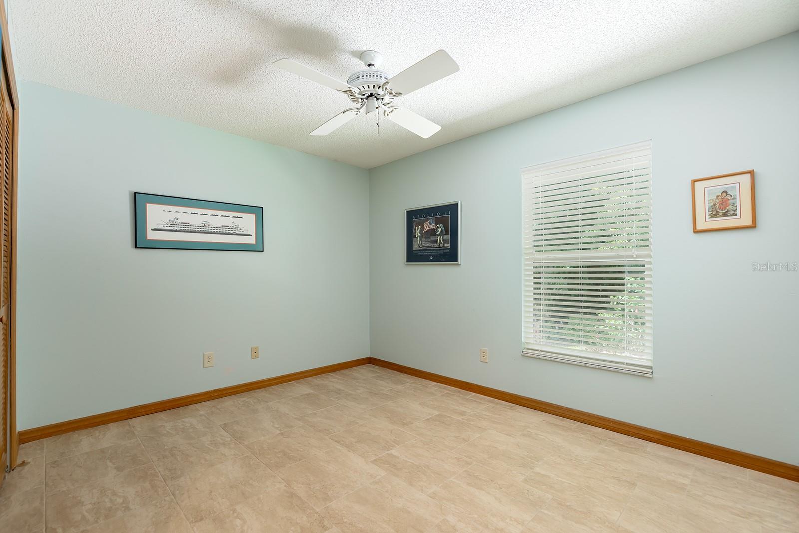 Image 32 of 48 For 812 Silverwood Drive