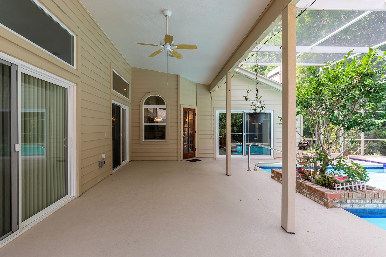 Image 34 of 48 For 812 Silverwood Drive