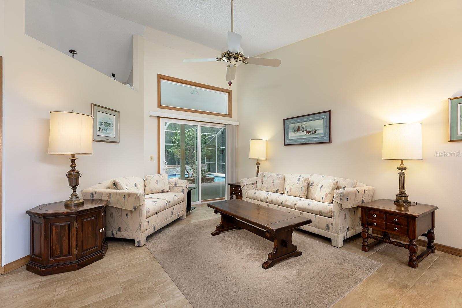 Image 7 of 48 For 812 Silverwood Drive