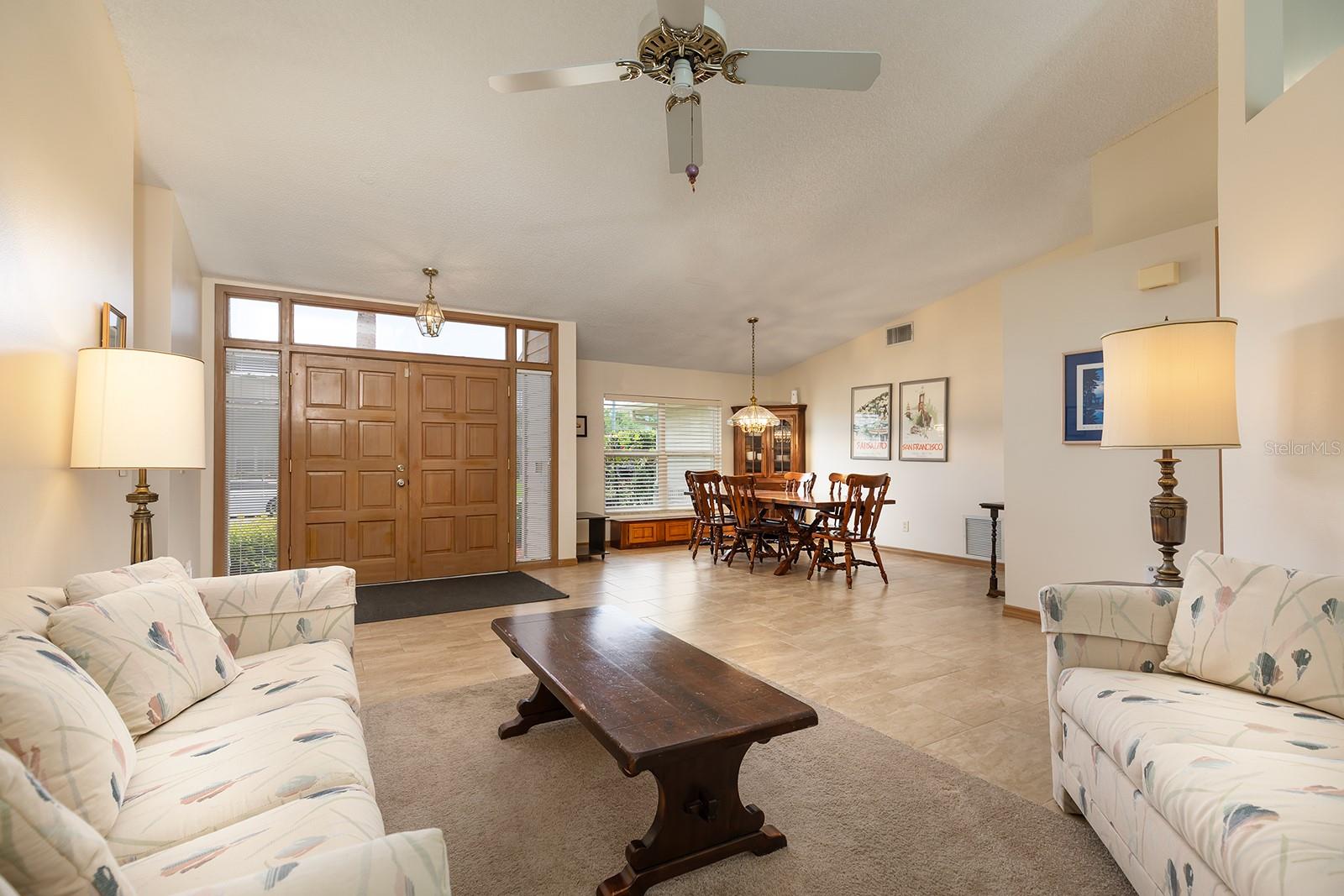Image 9 of 48 For 812 Silverwood Drive