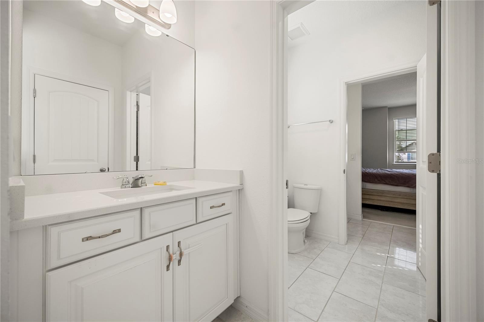 Image 28 of 59 For 9567 Meadow Hunt Way
