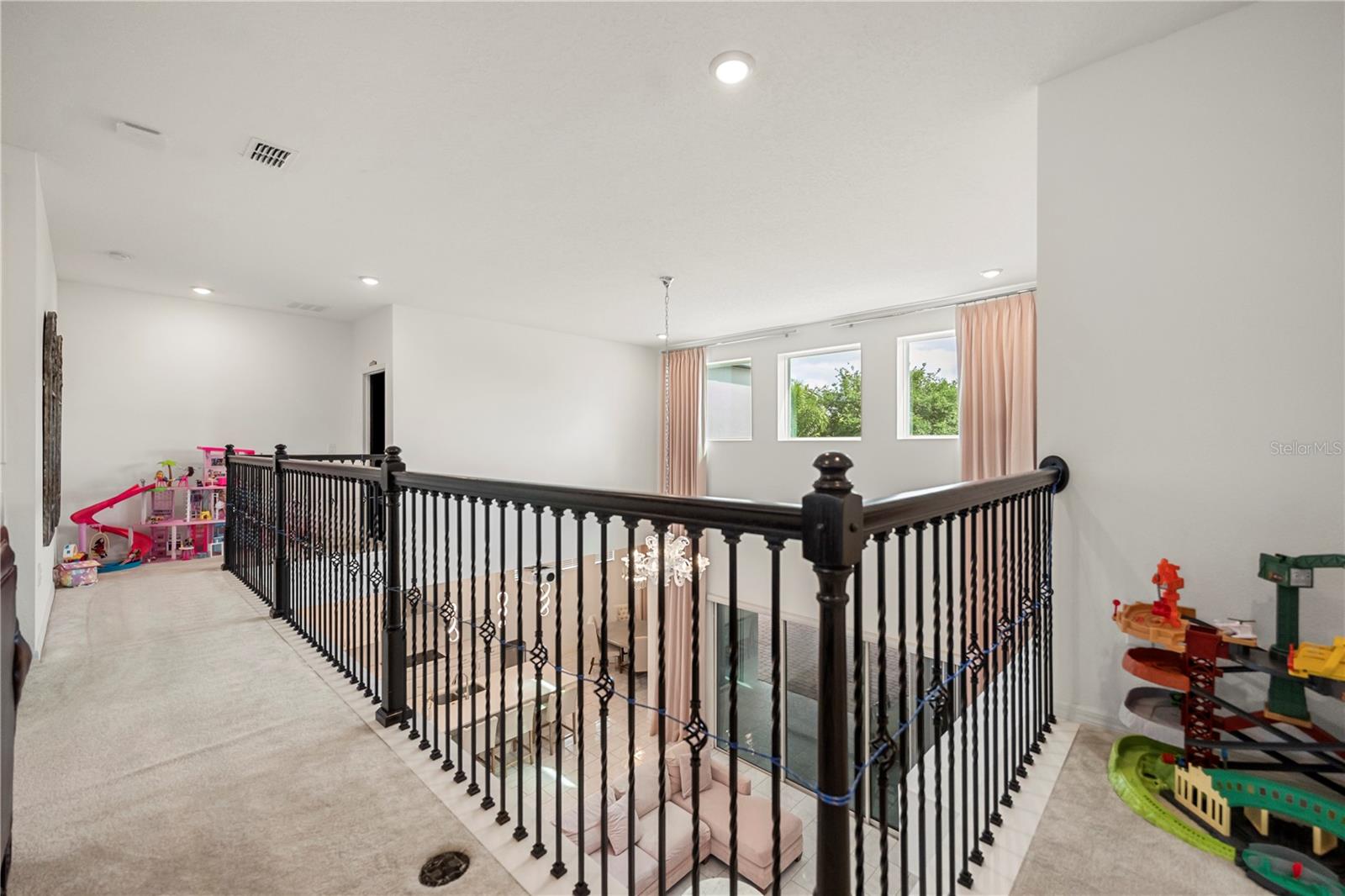 Image 31 of 59 For 9567 Meadow Hunt Way