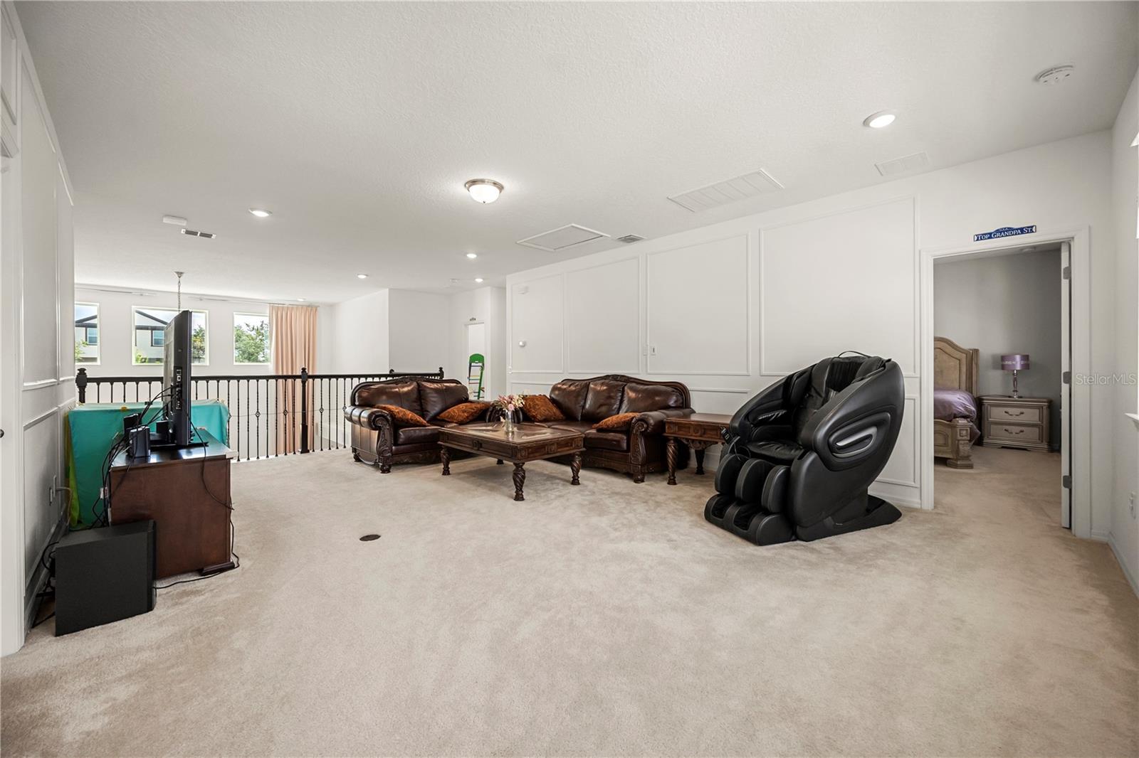 Image 32 of 59 For 9567 Meadow Hunt Way