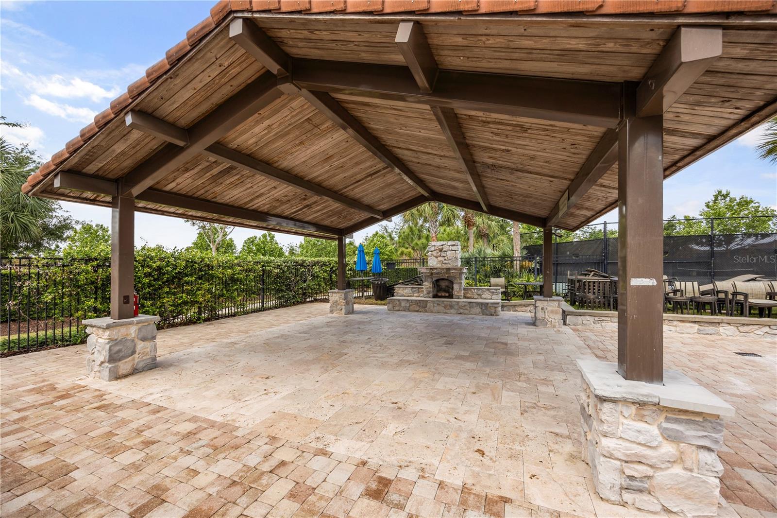 Image 44 of 59 For 9567 Meadow Hunt Way