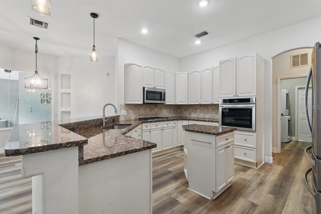 Image 12 of 41 For 4411 Little Water Street