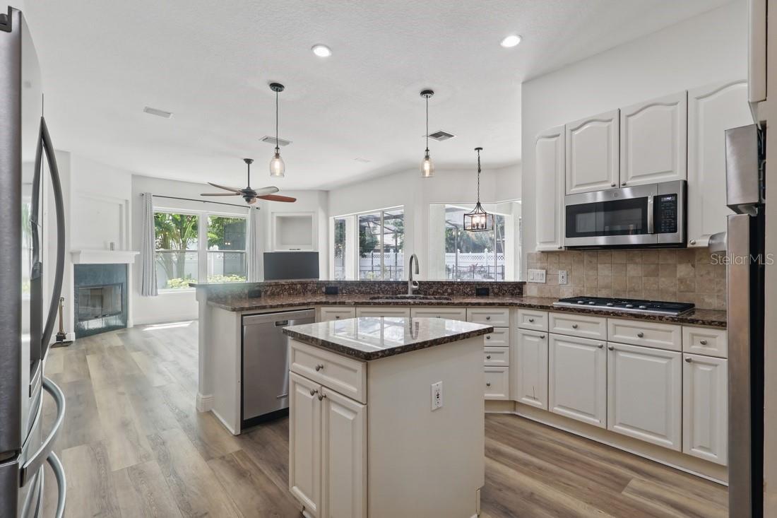 Image 13 of 41 For 4411 Little Water Street