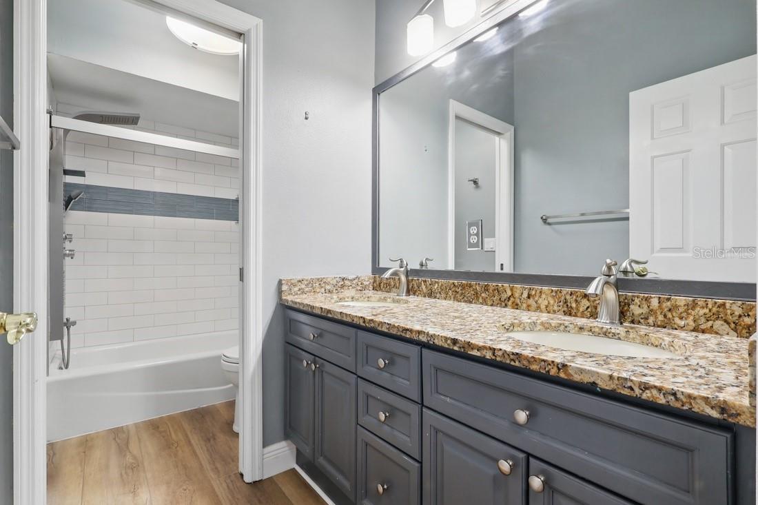 Image 22 of 41 For 4411 Little Water Street