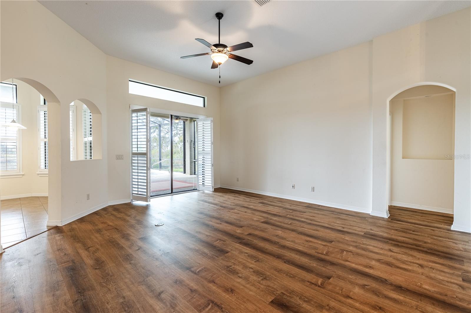 Image 10 of 29 For 27127 Stoney Brook Drive