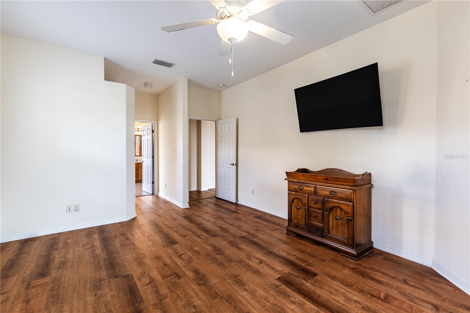 Image 16 of 29 For 27127 Stoney Brook Drive