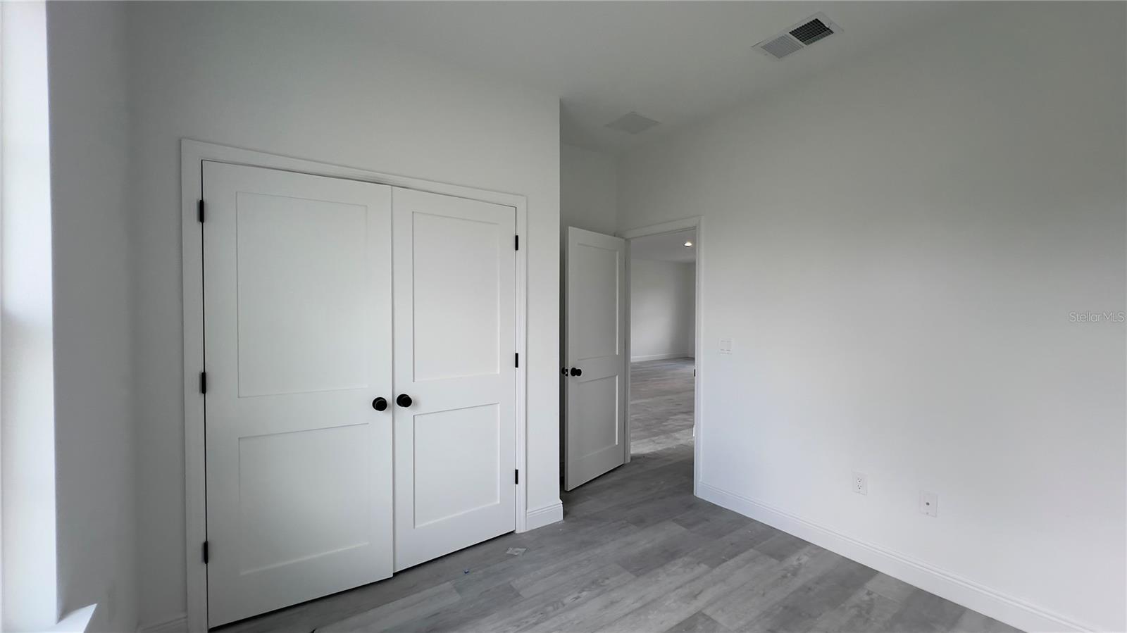 Image 12 of 27 For 2523 159th Lane