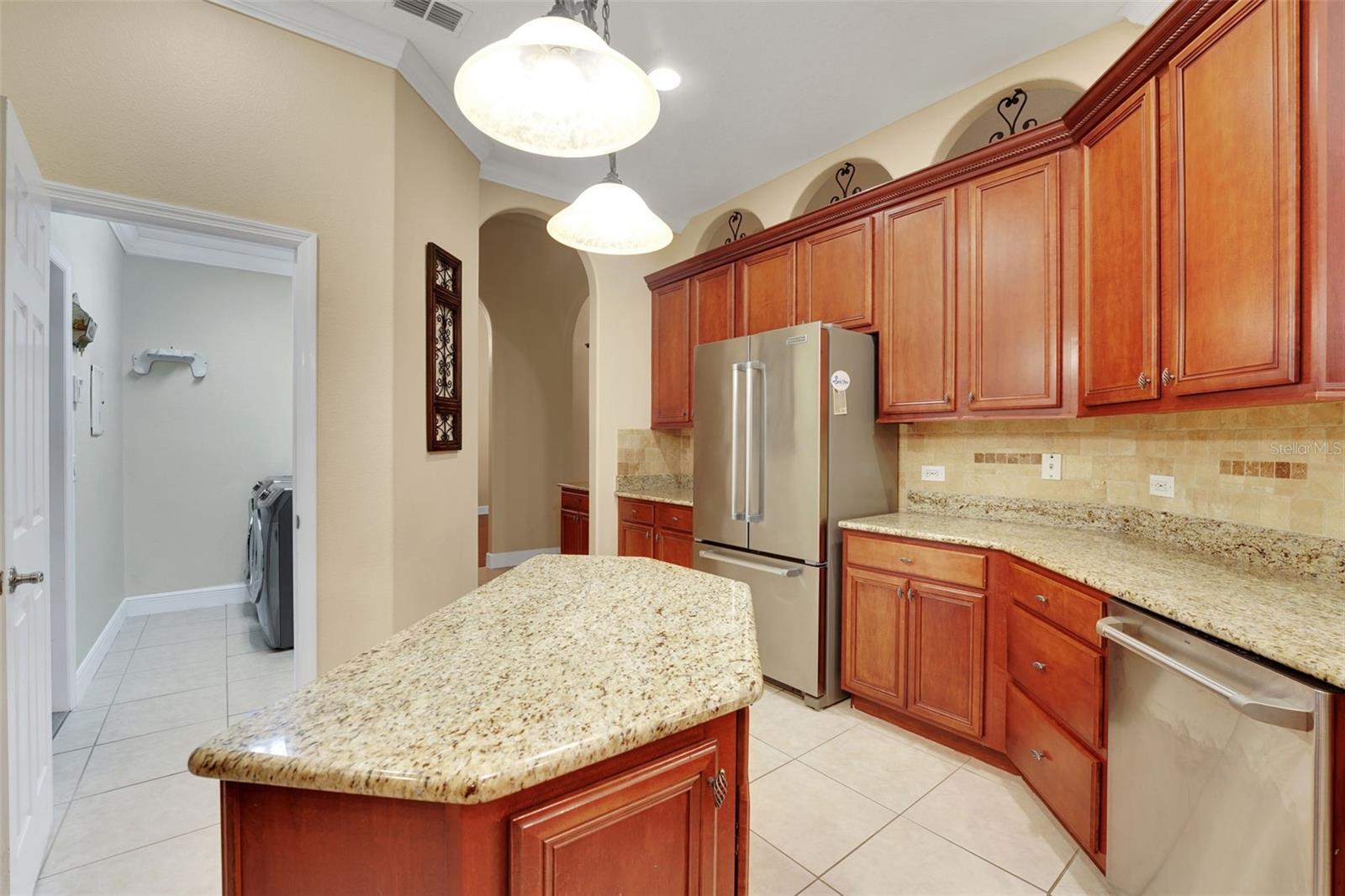Image 10 of 51 For 914 Sweetgum Valley Place