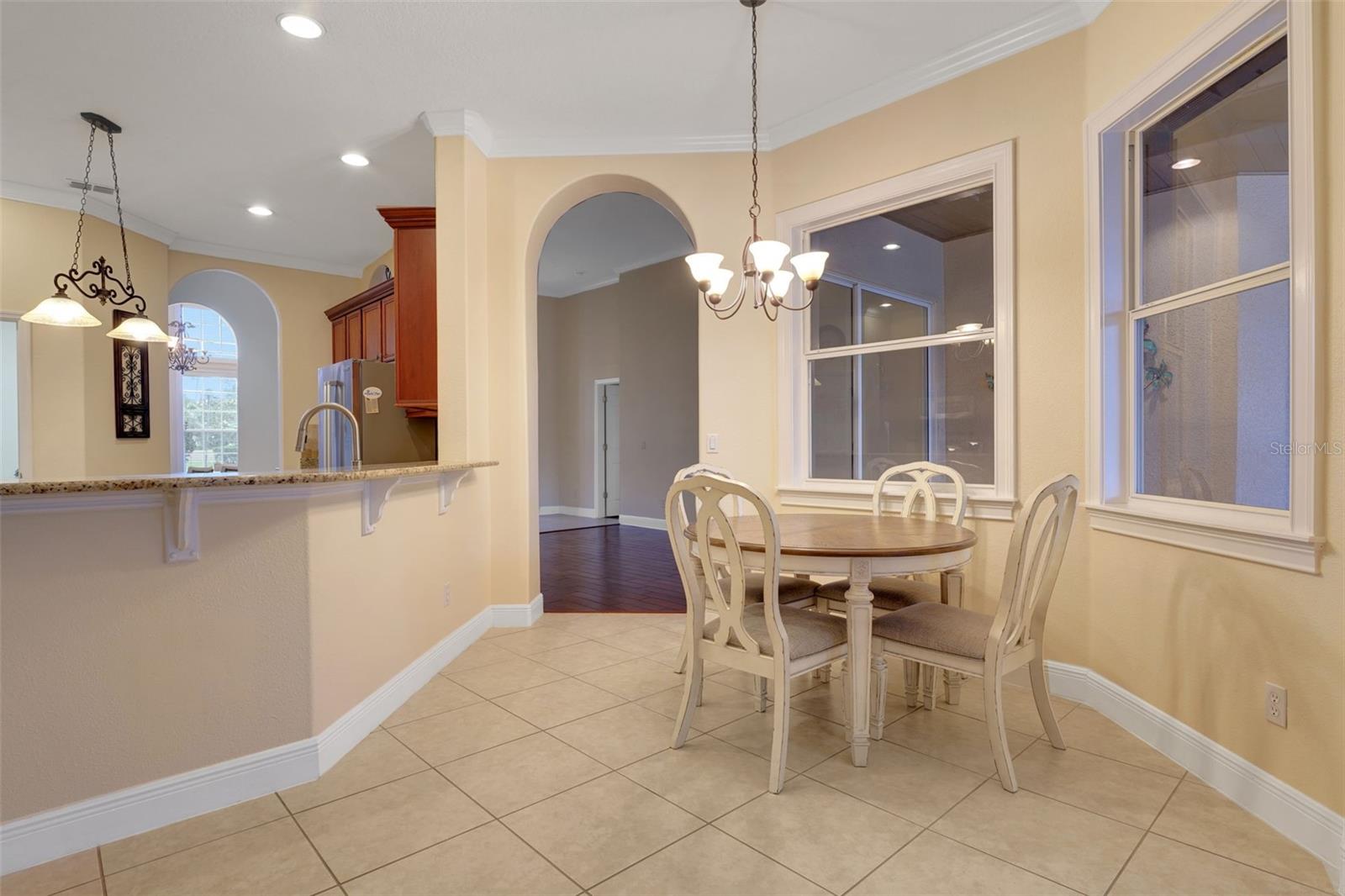Image 13 of 51 For 914 Sweetgum Valley Place