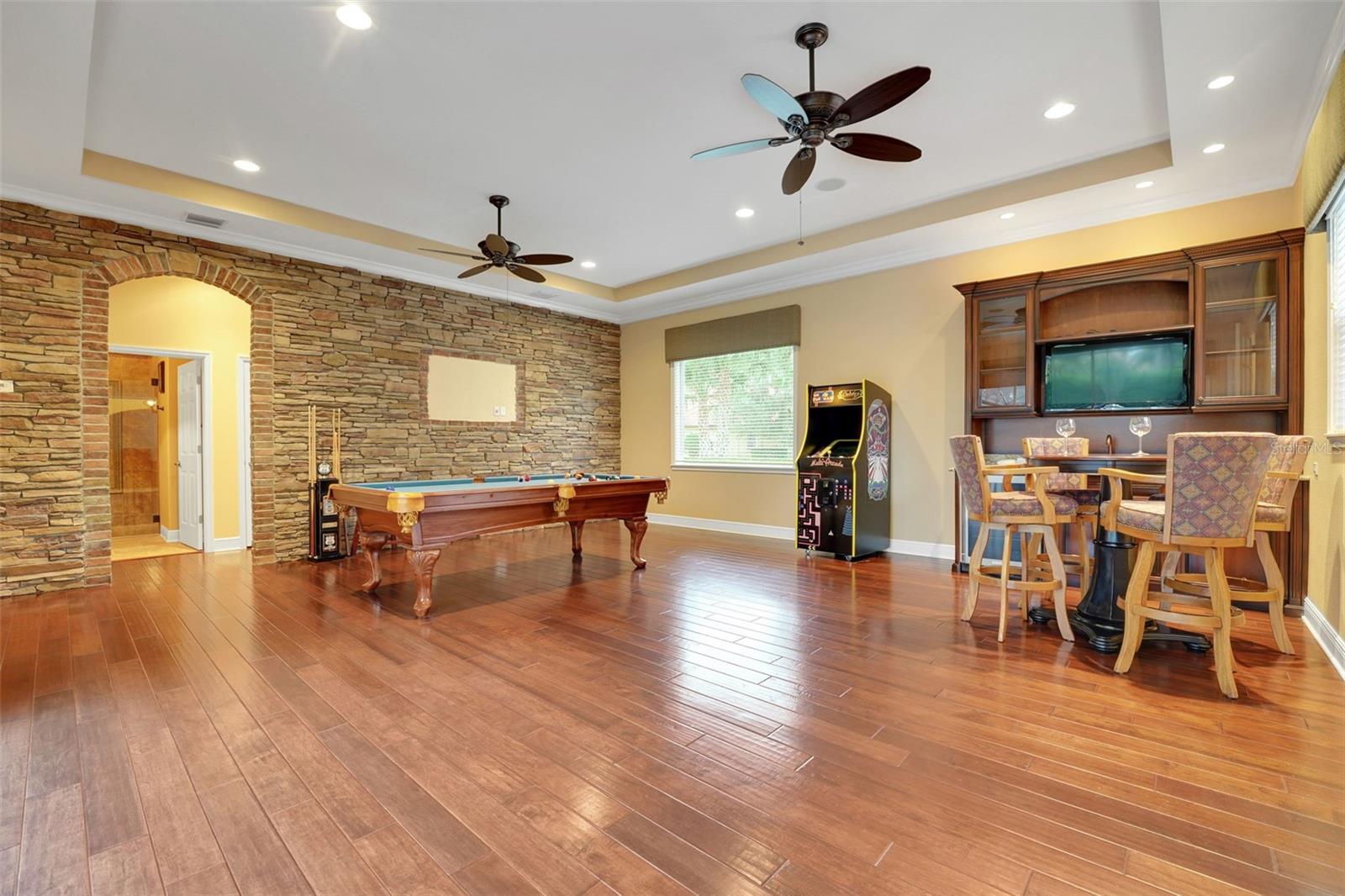 Image 30 of 51 For 914 Sweetgum Valley Place