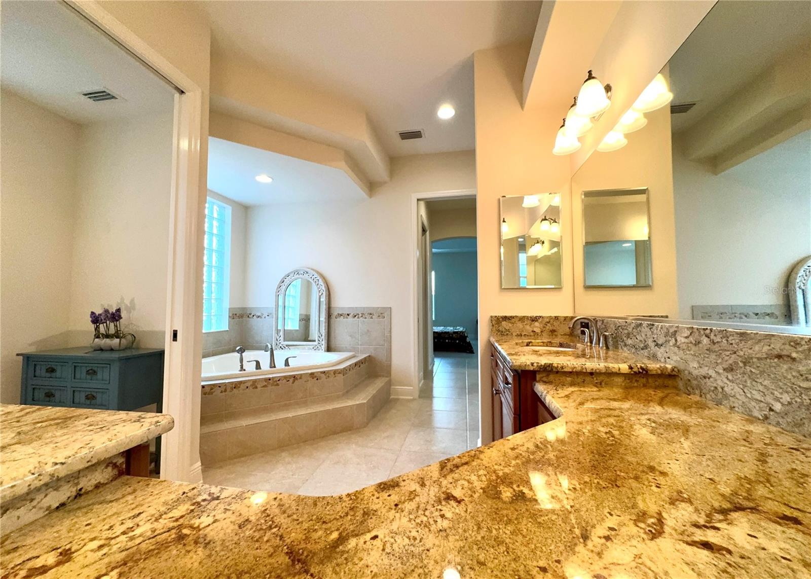 Image 14 of 19 For 871 Iron Oak Way