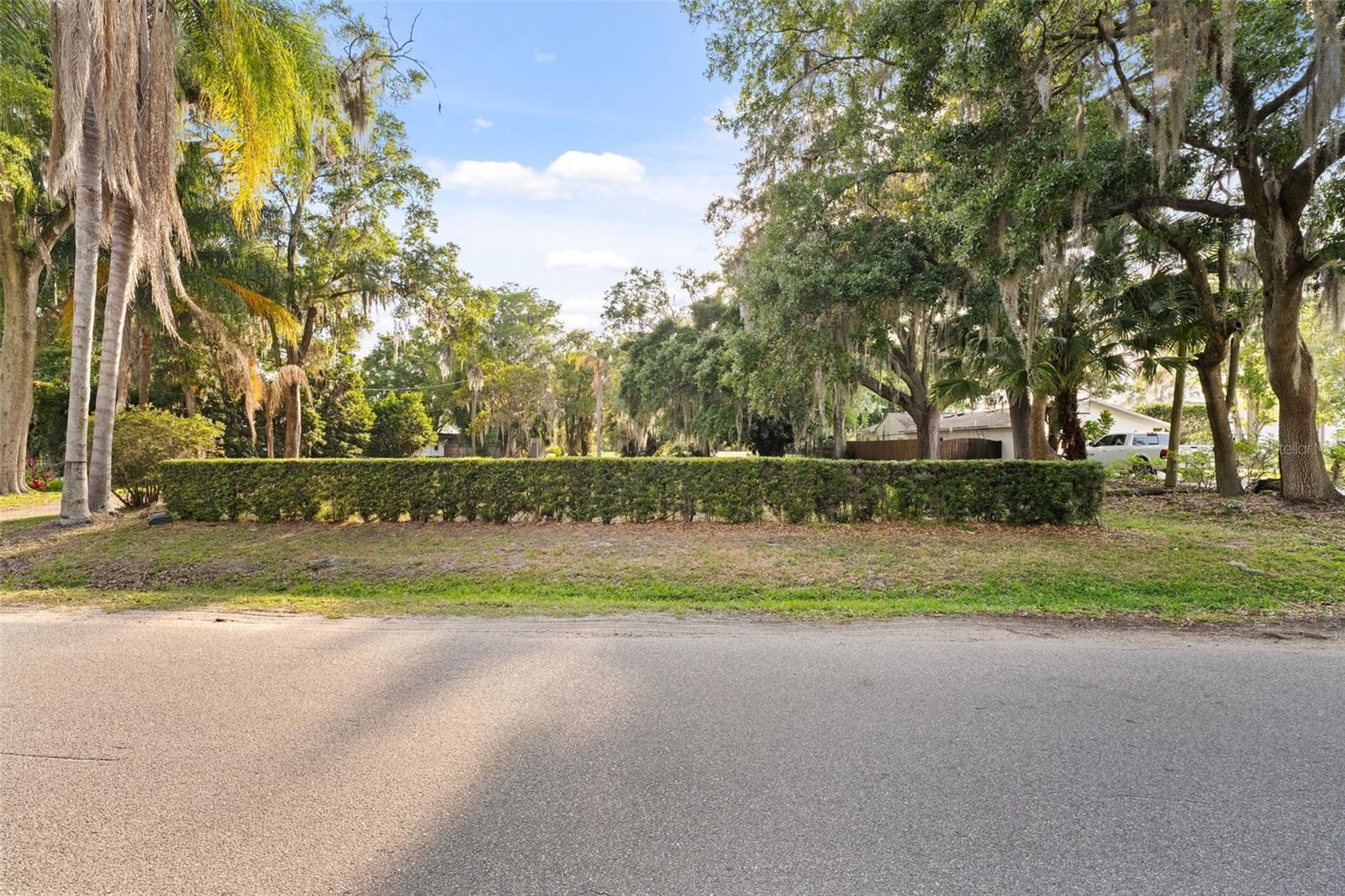 Image 18 of 27 For 43 Interlaken Road