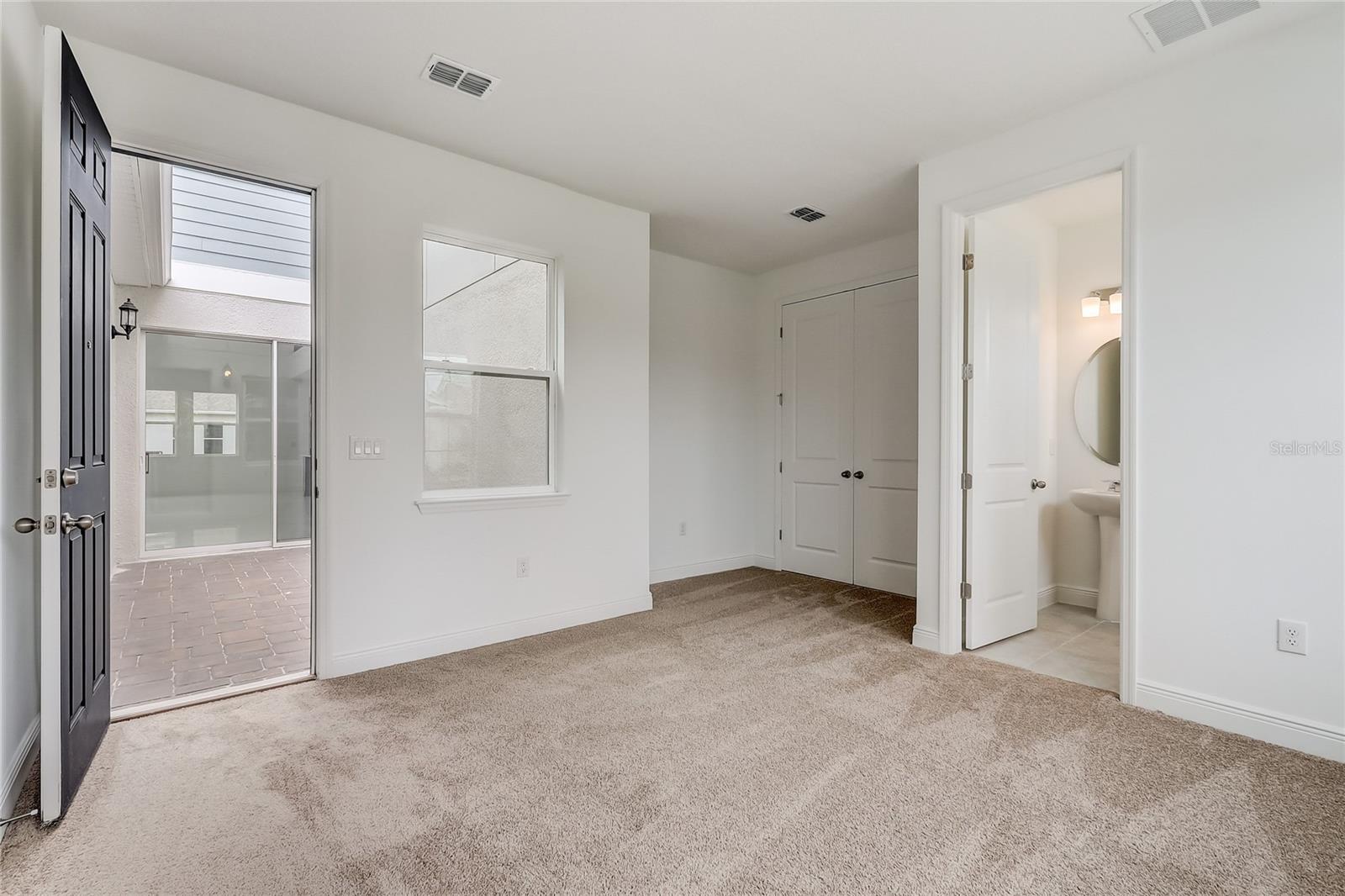 Image 20 of 58 For 18964 Rawson Street
