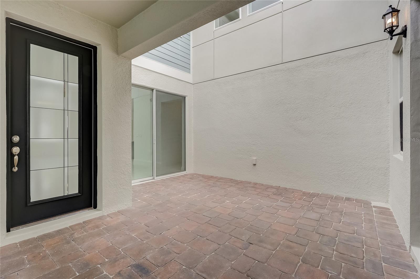 Image 8 of 58 For 18964 Rawson Street