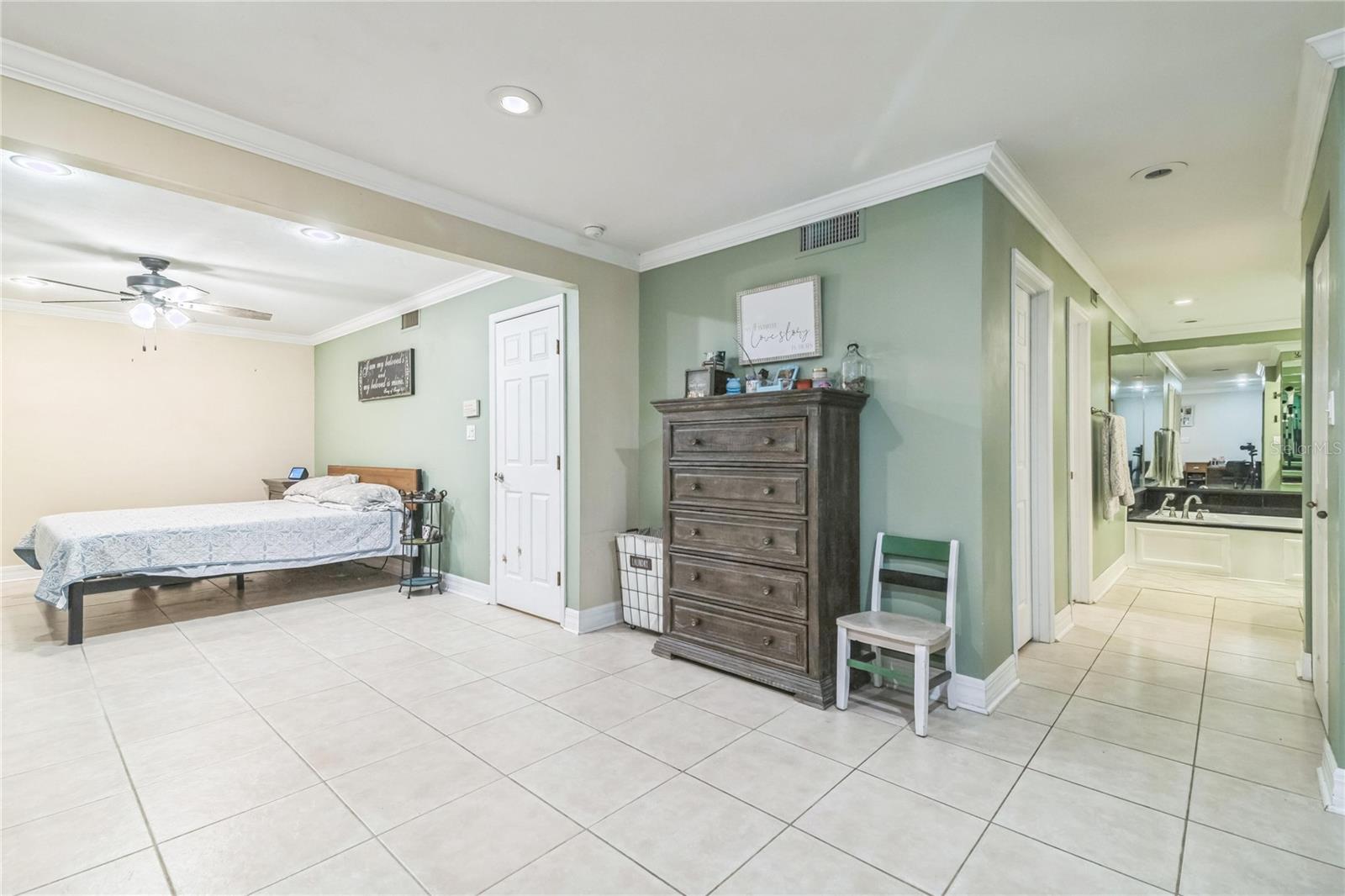 Image 17 of 28 For 1633 19th Circle