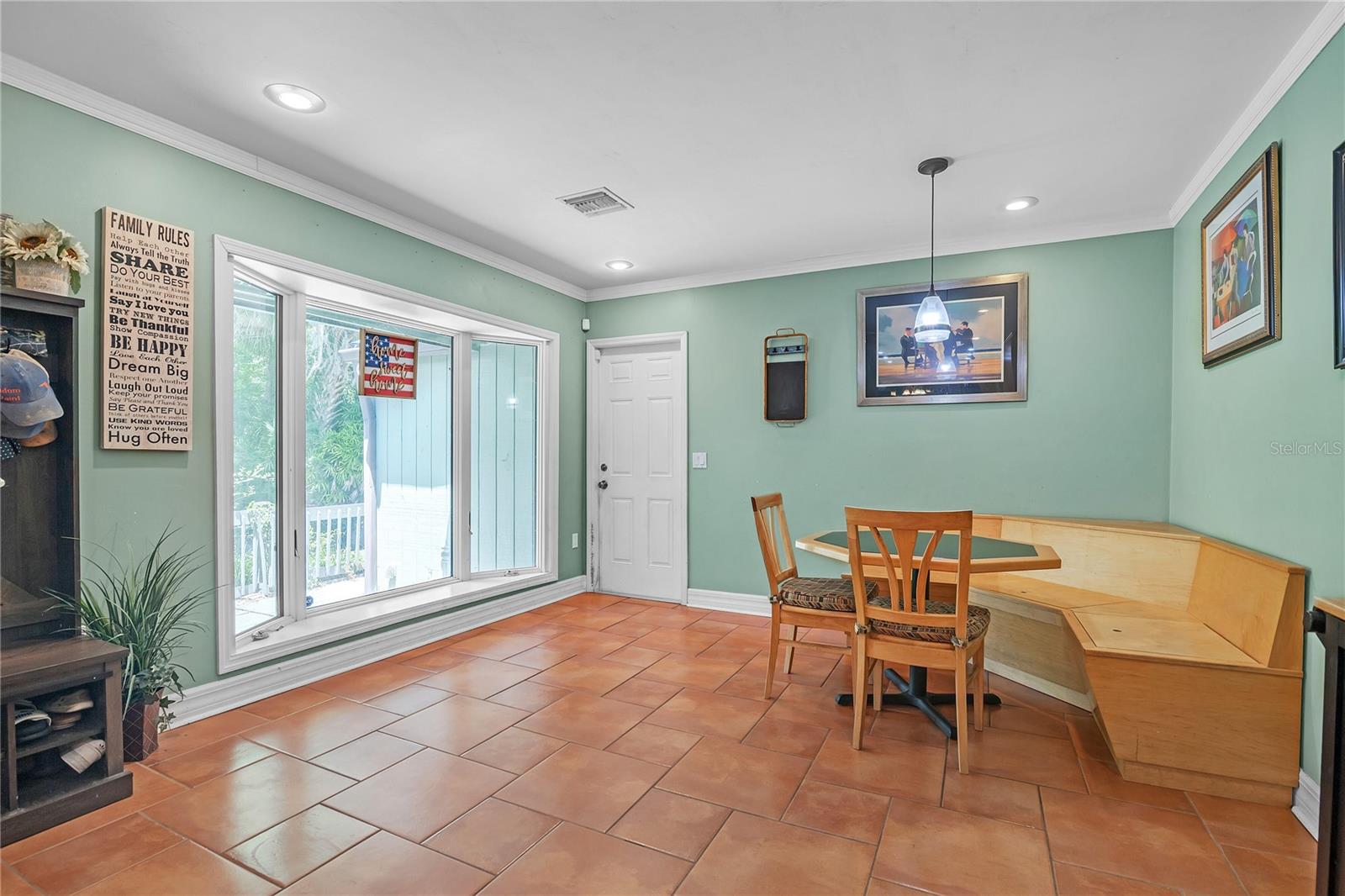 Image 7 of 28 For 1633 19th Circle