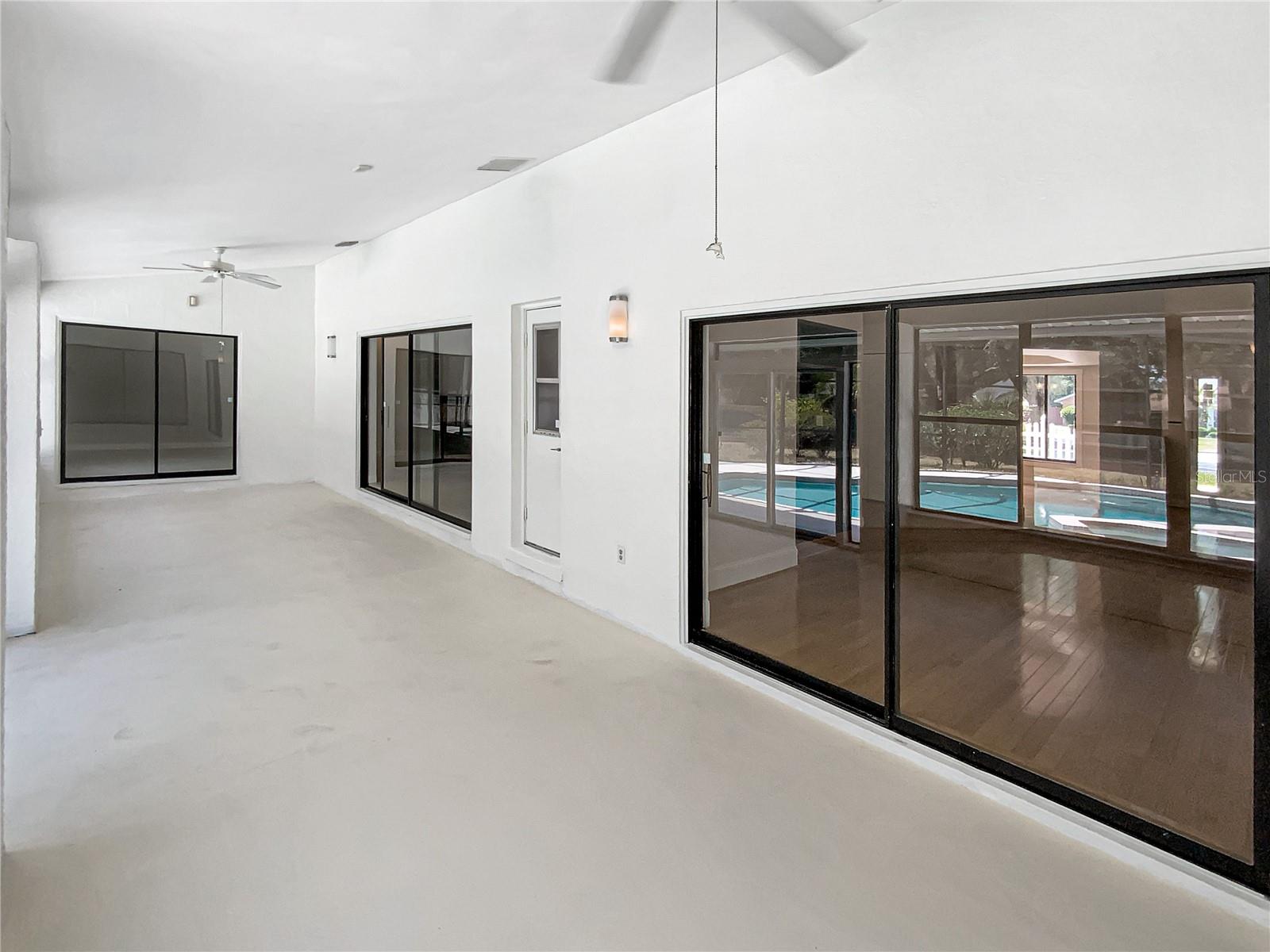 Image 12 of 33 For 4993 Heatherstone Place
