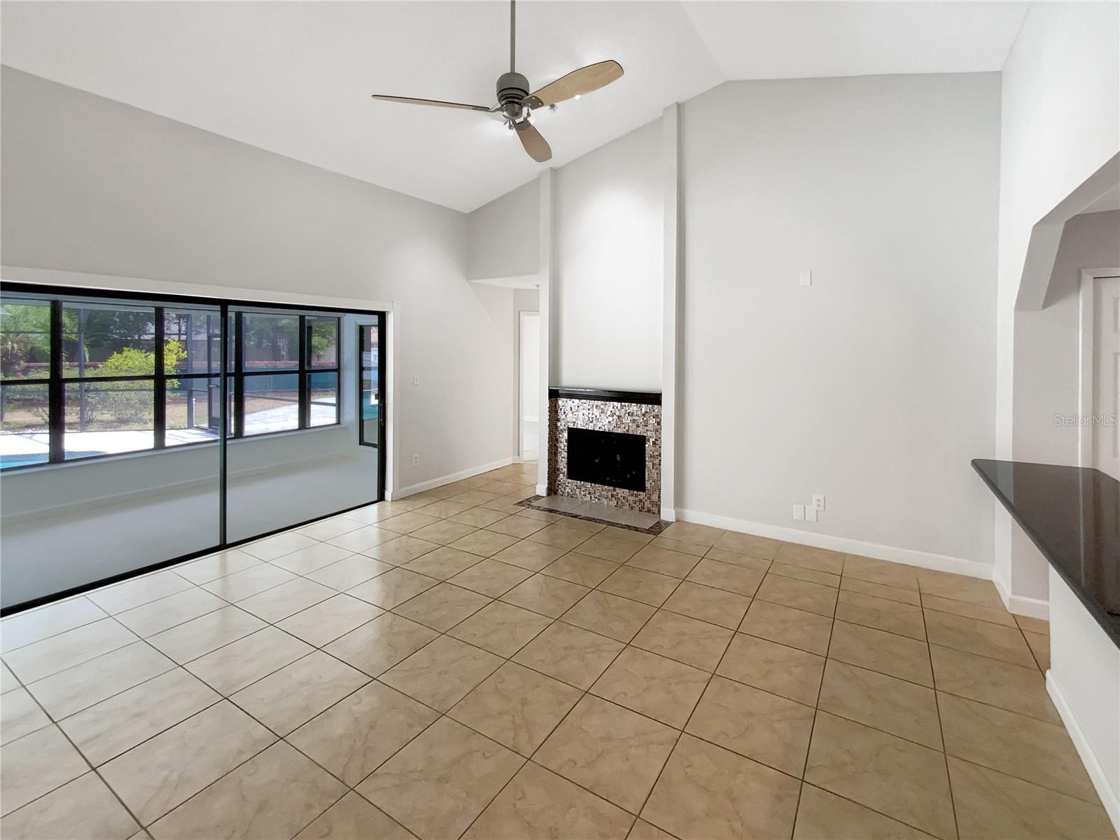 Image 16 of 33 For 4993 Heatherstone Place