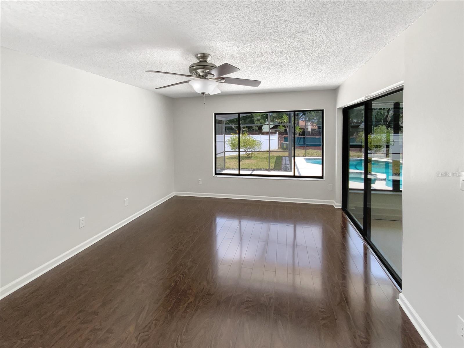 Image 17 of 33 For 4993 Heatherstone Place