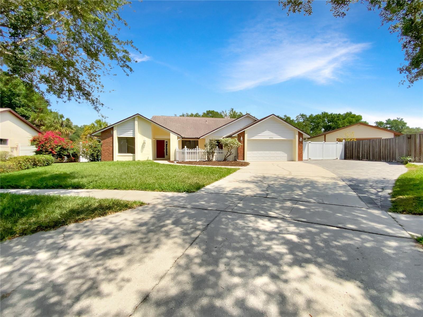 Image 2 of 33 For 4993 Heatherstone Place