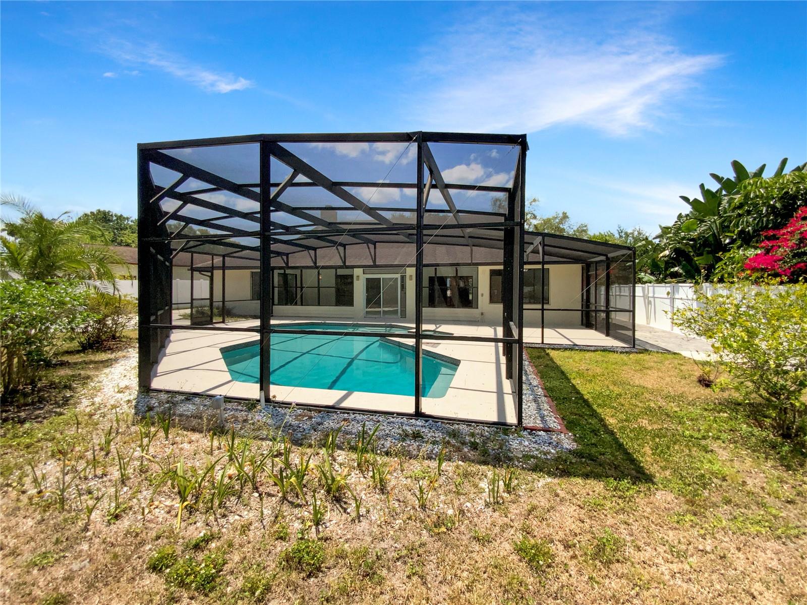 Image 30 of 33 For 4993 Heatherstone Place