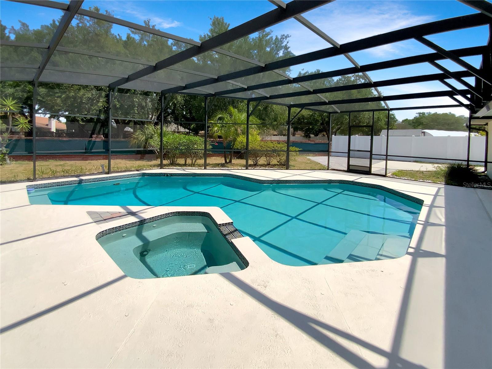 Image 31 of 33 For 4993 Heatherstone Place