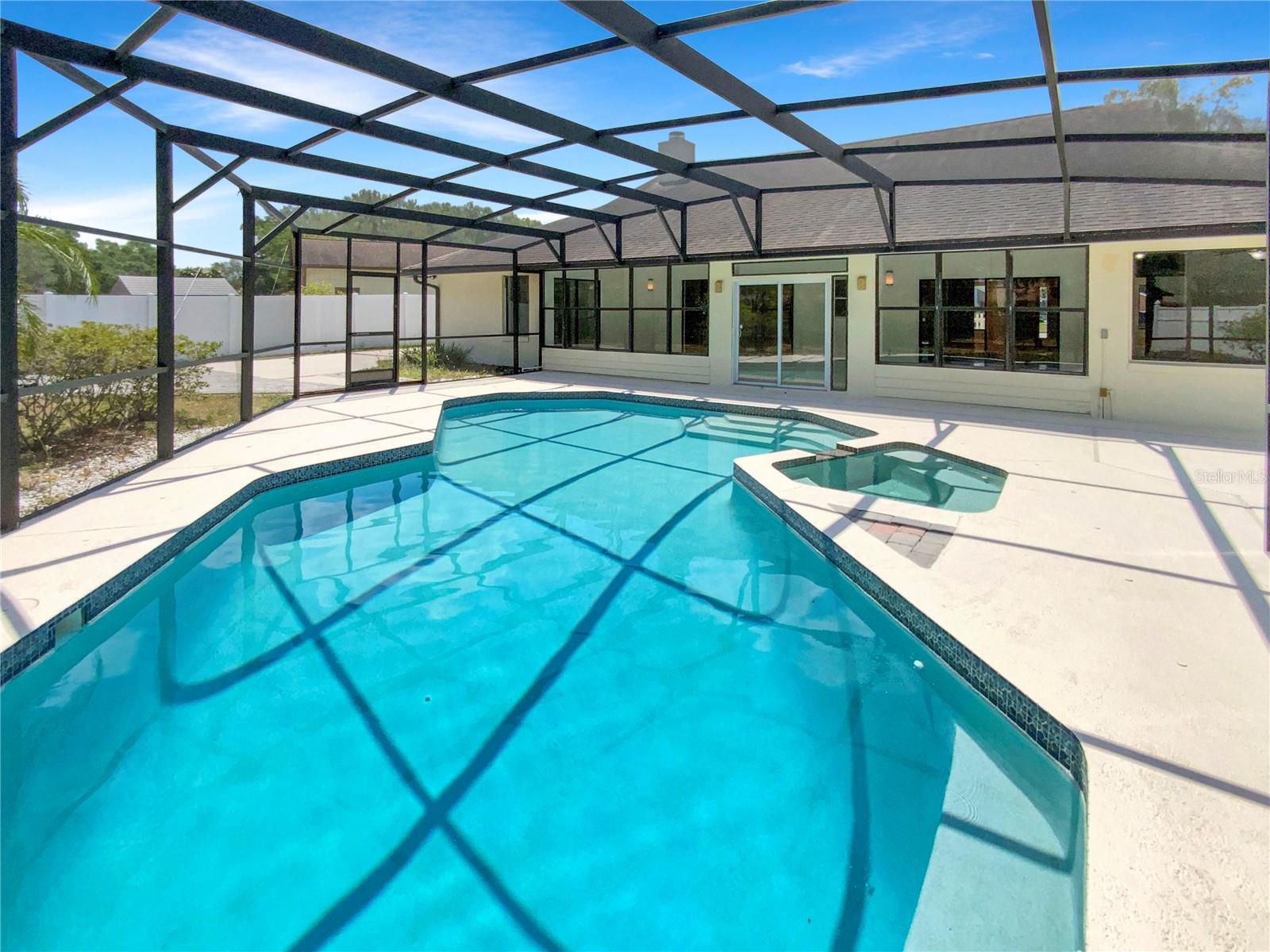Image 32 of 33 For 4993 Heatherstone Place