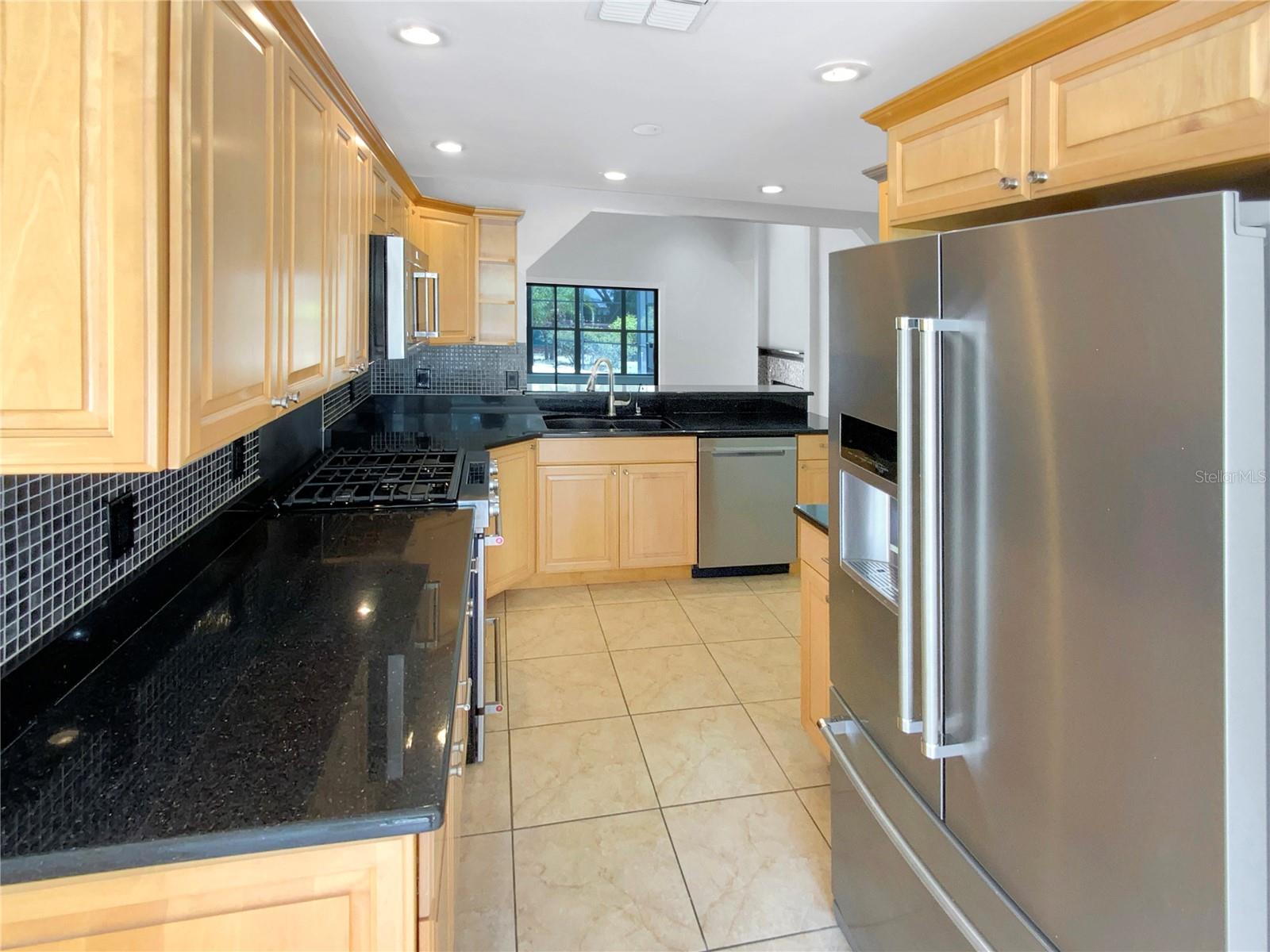 Image 8 of 33 For 4993 Heatherstone Place