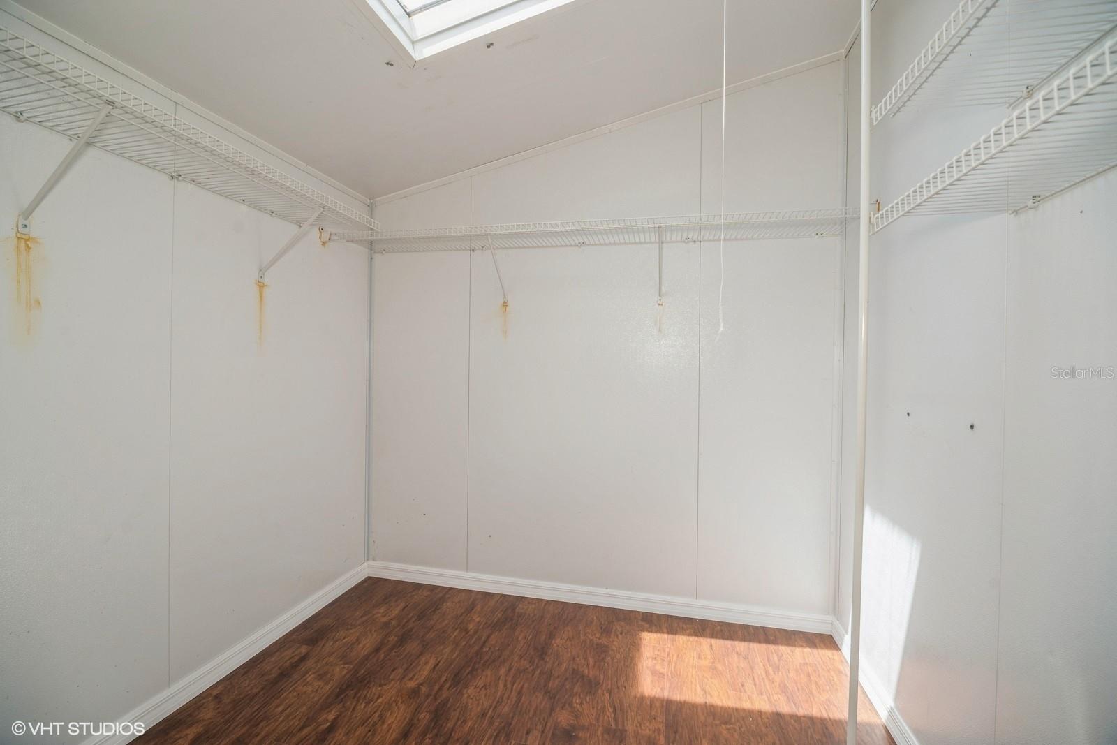 Image 21 of 32 For 2496 Longpine Lane