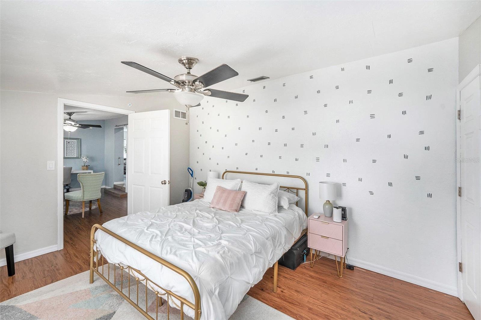 Image 13 of 28 For 6801 16th Street N