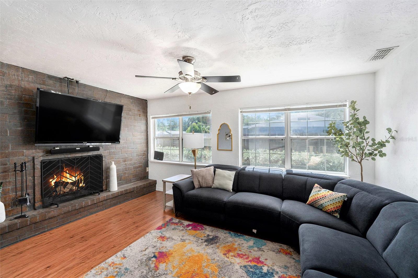 Image 5 of 28 For 6801 16th Street N