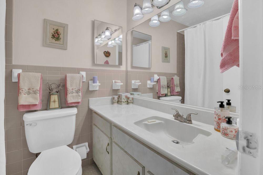 Image 13 of 20 For 4262 Lake Underhill Road 9c7