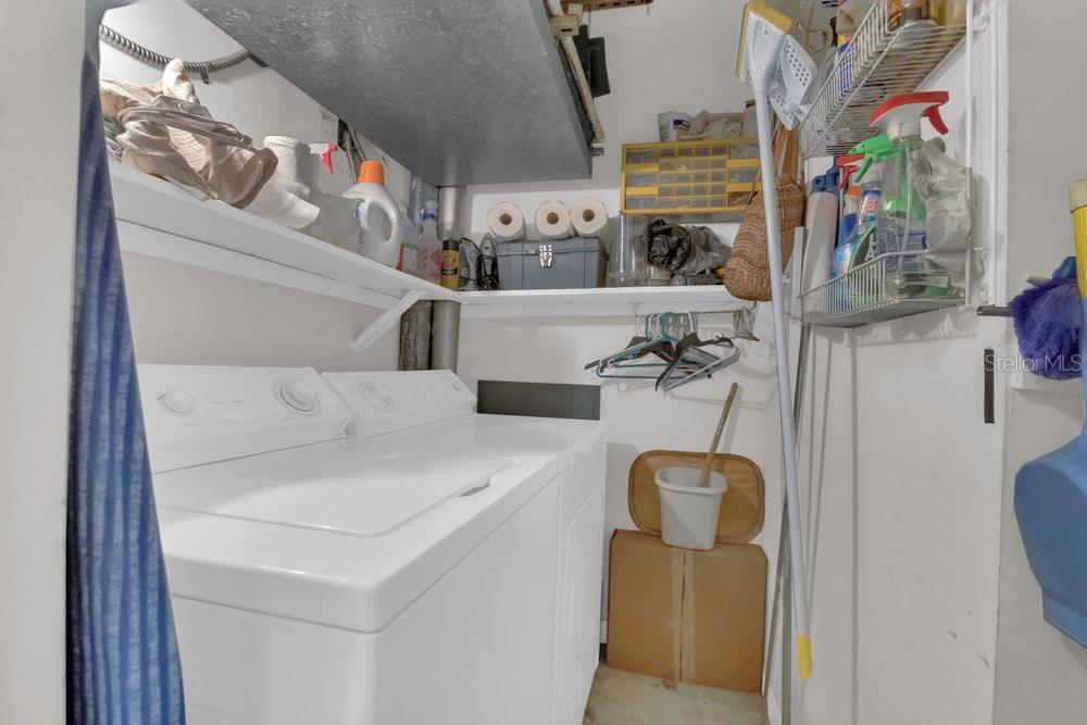 Image 14 of 20 For 4262 Lake Underhill Road 9c7