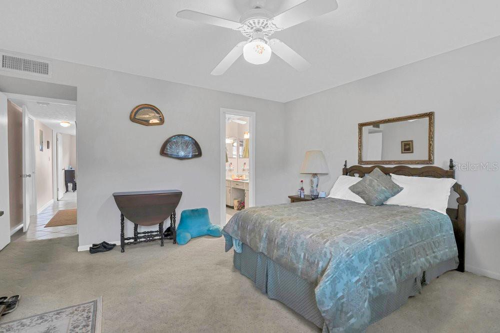 Image 16 of 20 For 4262 Lake Underhill Road 9c7